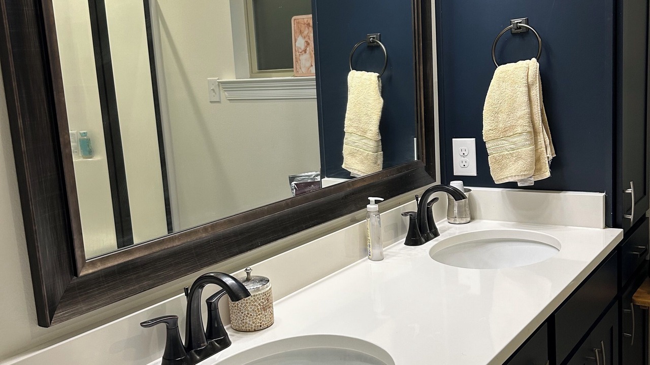 Photo of Bathroom in Burnside
