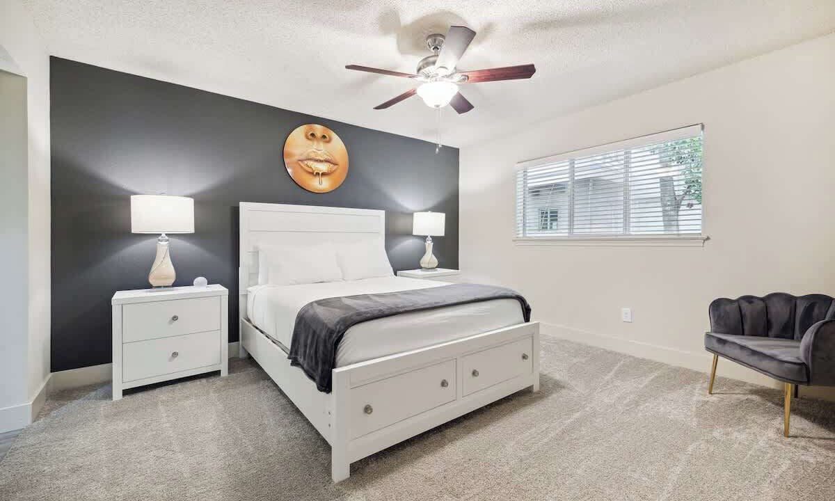 Photo of Bedroom in Uptown