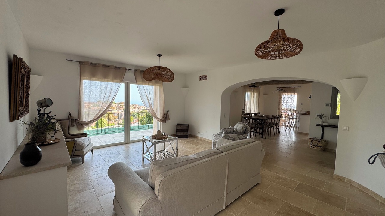 Photo of Livingroom in Saint-Vallier-de-Thiey