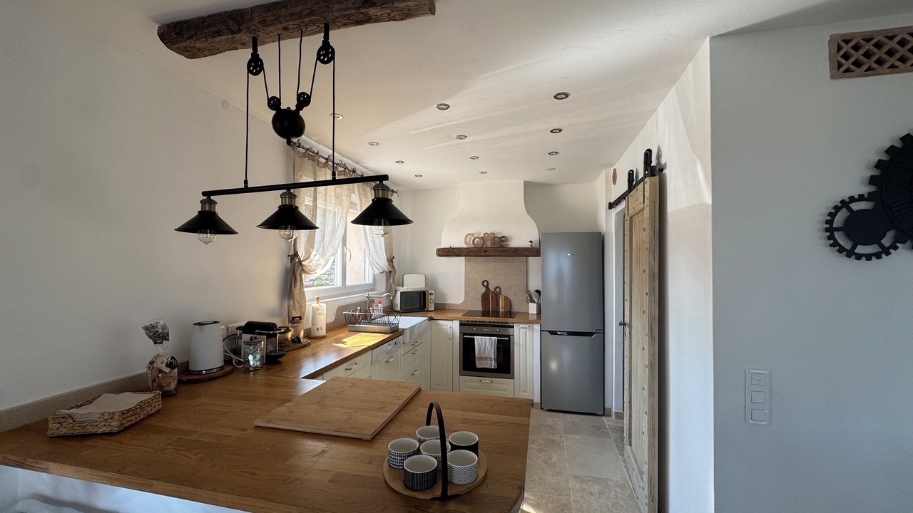 Photo of Kitchen in Saint-Vallier-de-Thiey
