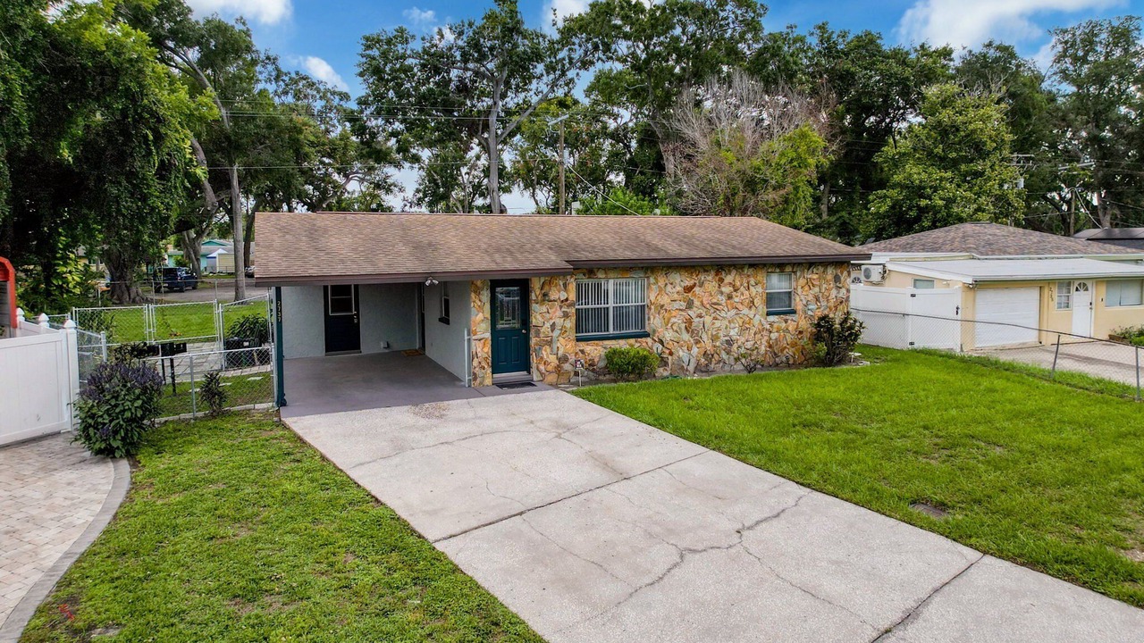Photo of Outdoor in Tampa
