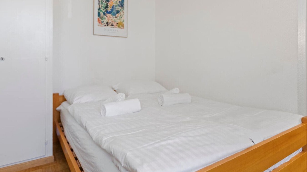 Photo of Bedroom in Noes
