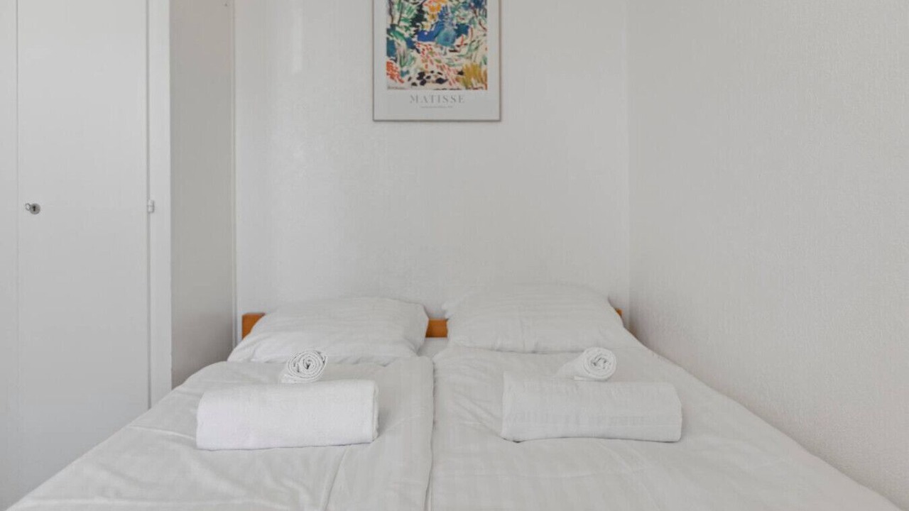 Photo of Bedroom in Noes
