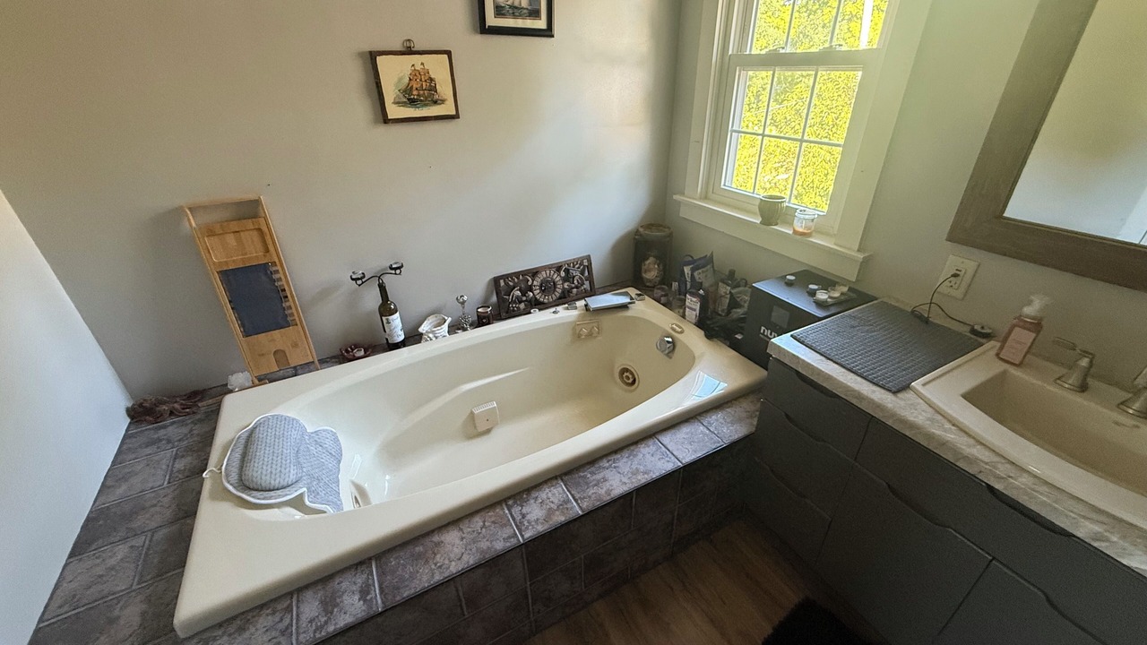 Photo of Bathroom in Washington