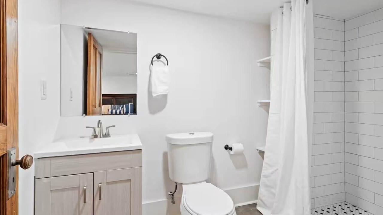 Photo of Bathroom in Esplanade Ridge
