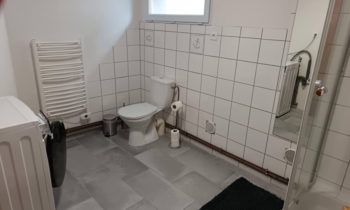 Photo of Bathroom in Sainte-Marie-Kerque