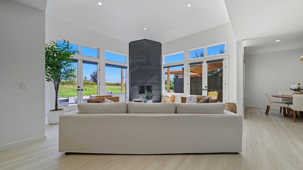 Photo of Livingroom in Walla Walla