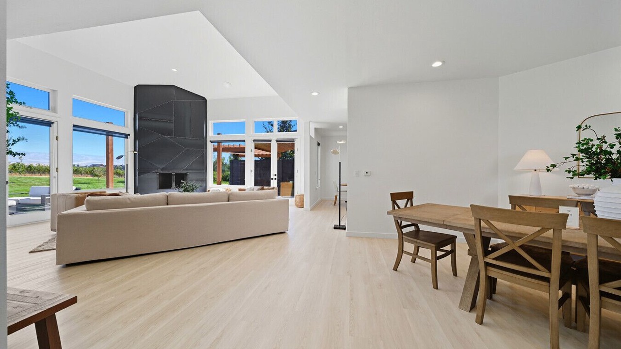 Photo of Livingroom in Walla Walla