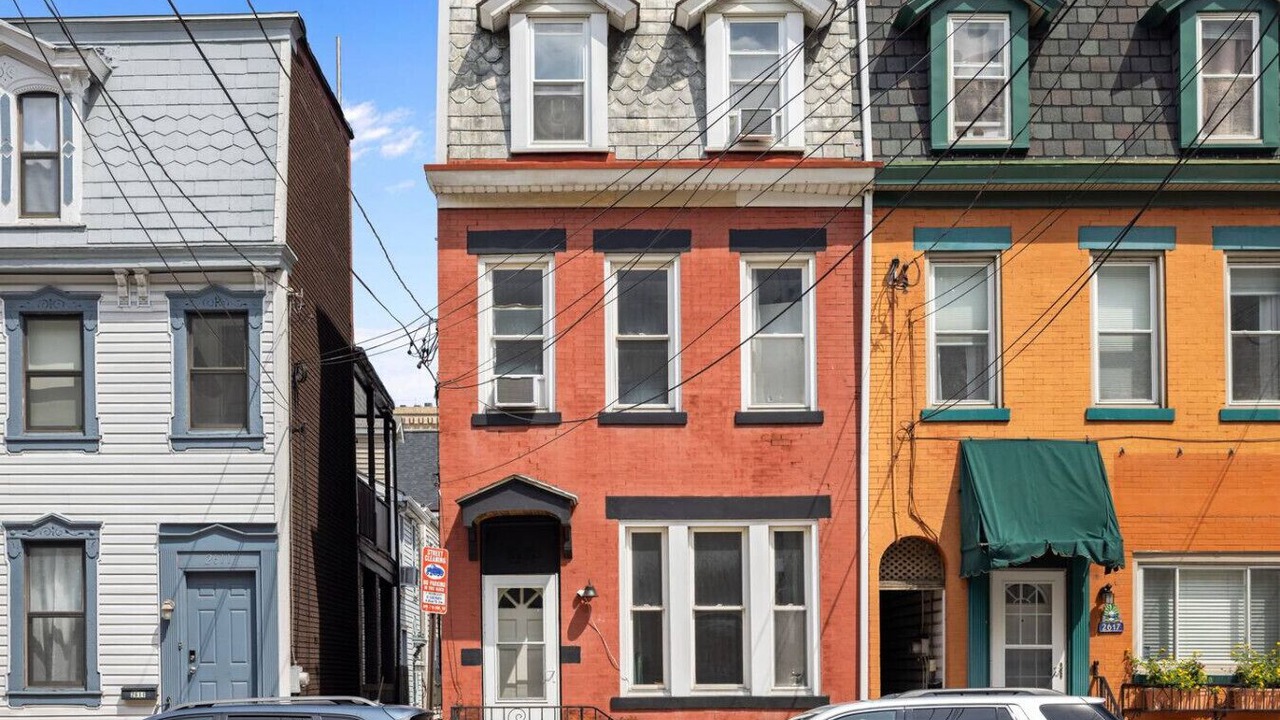 Photo of Outdoor in South Side Flats