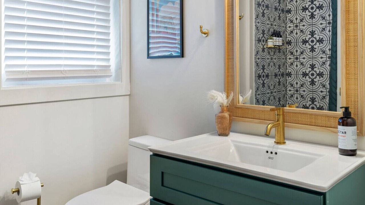 Photo of Bathroom in South Side Flats