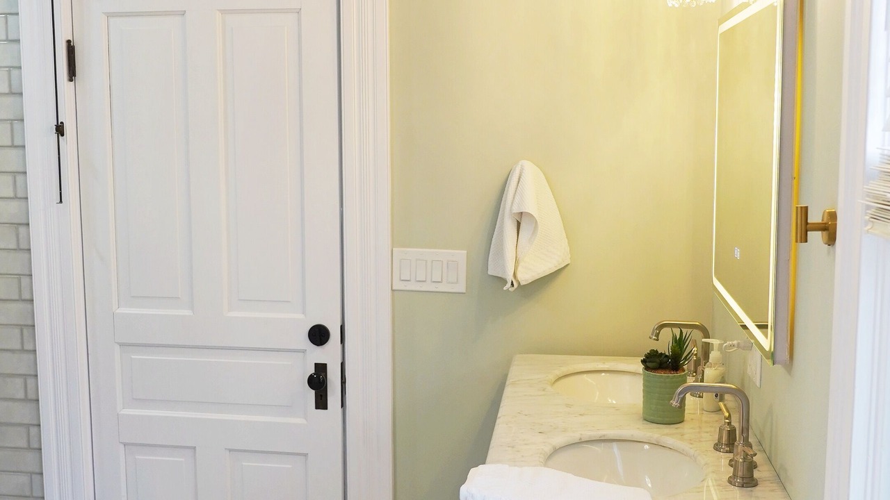 Photo of Bathroom in Shelbyville
