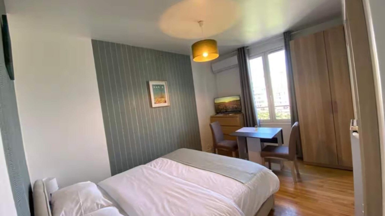 Photo of Bedroom in Pantin