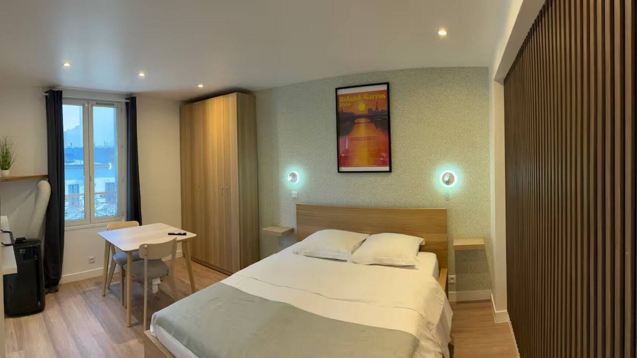 Photo of Bedroom in Pantin