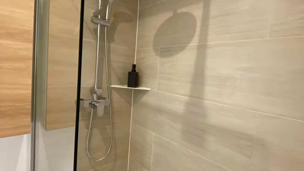 Photo of Bathroom in Pantin