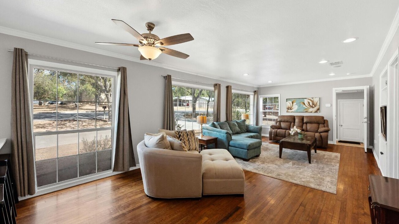 Photo of Livingroom in Heritage