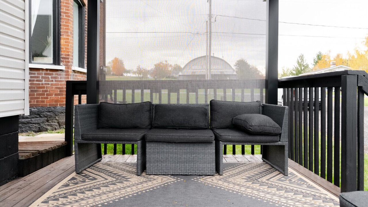 Photo of Patio Balcony in Carrying Place