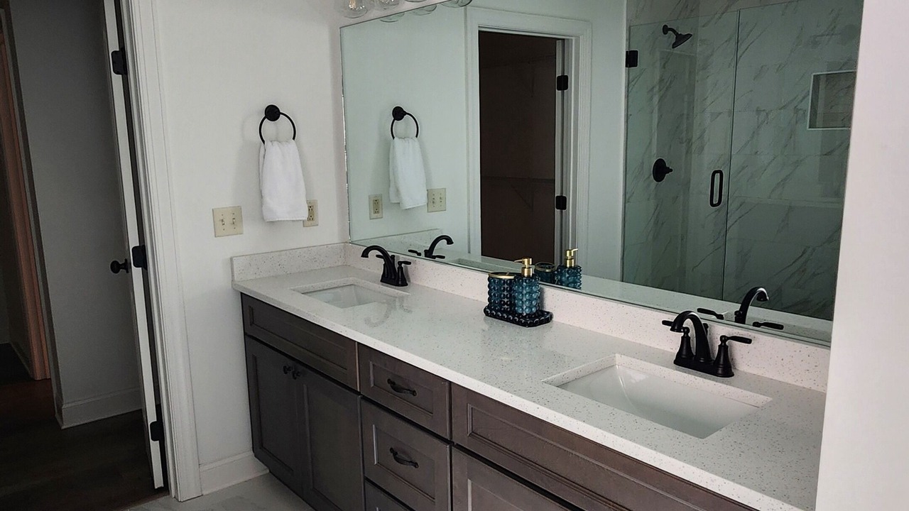 Photo of Bathroom in Graysville