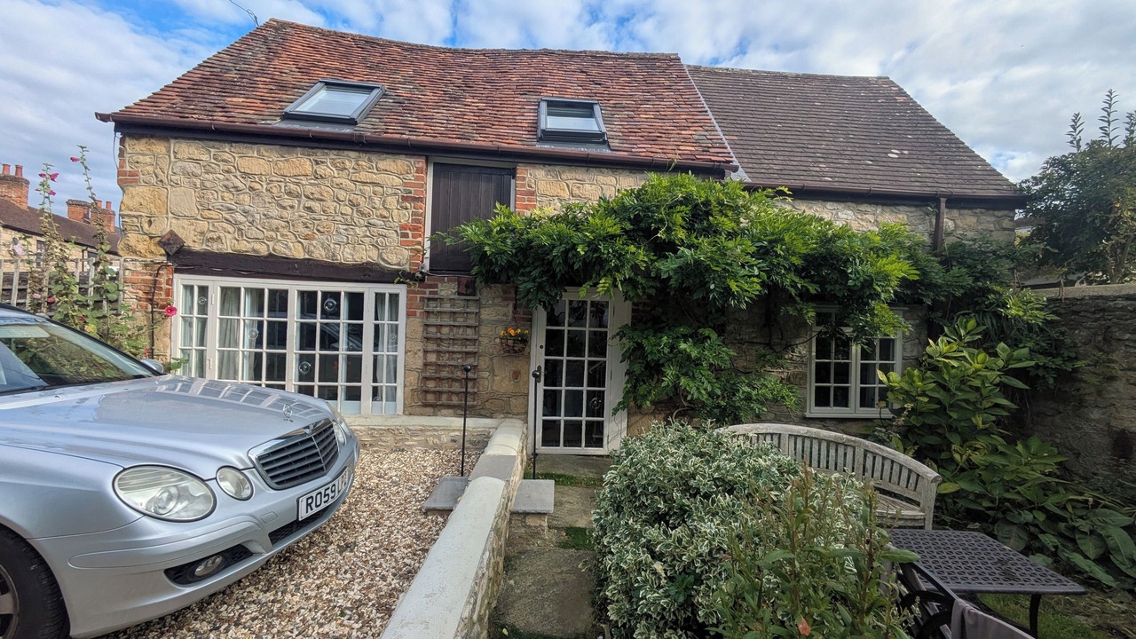 Photo of Outdoor in Wheatley