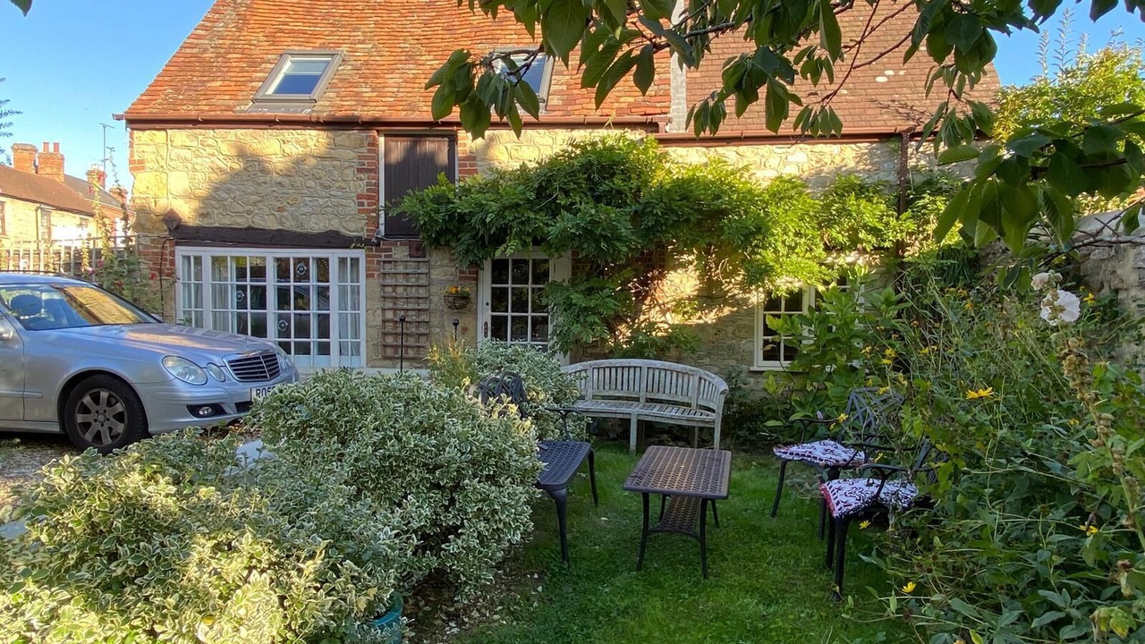 Photo of Outdoor in Wheatley