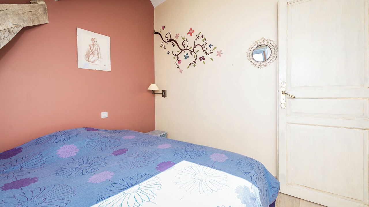 Photo of Bedroom in Degagnac