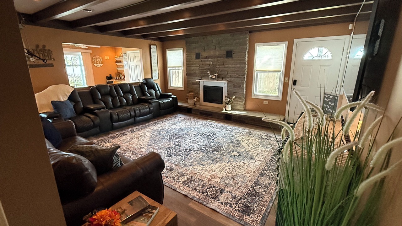 Photo of Livingroom in Brewerton