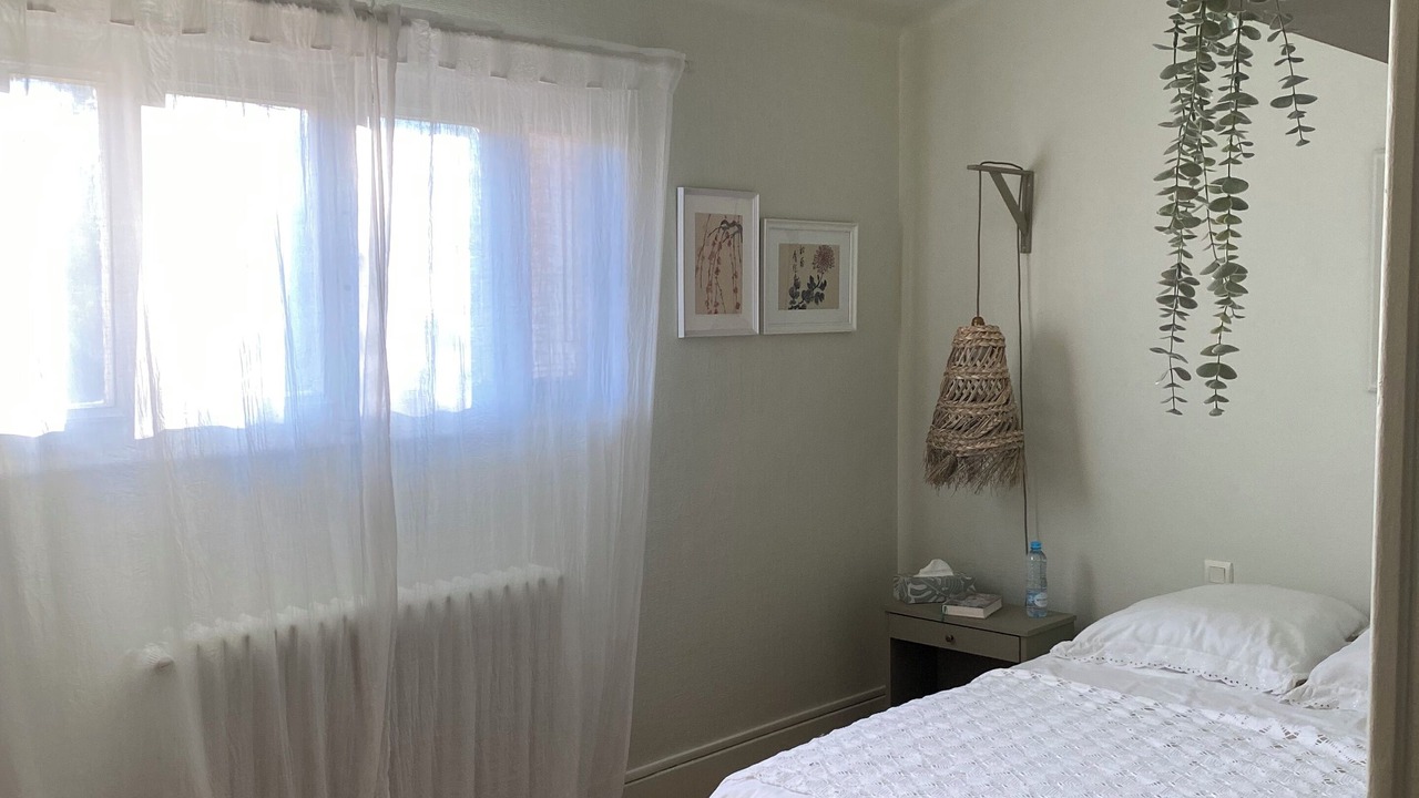 Photo of Bedroom in Up 1.5 Saint-Ferreol