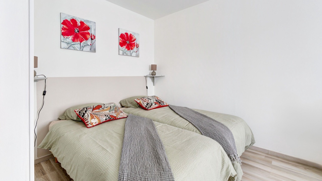 Photo of Bedroom in Saint-Gobain