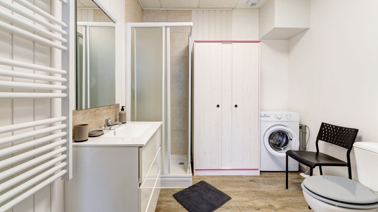 Photo of Bathroom in Saint-Gobain