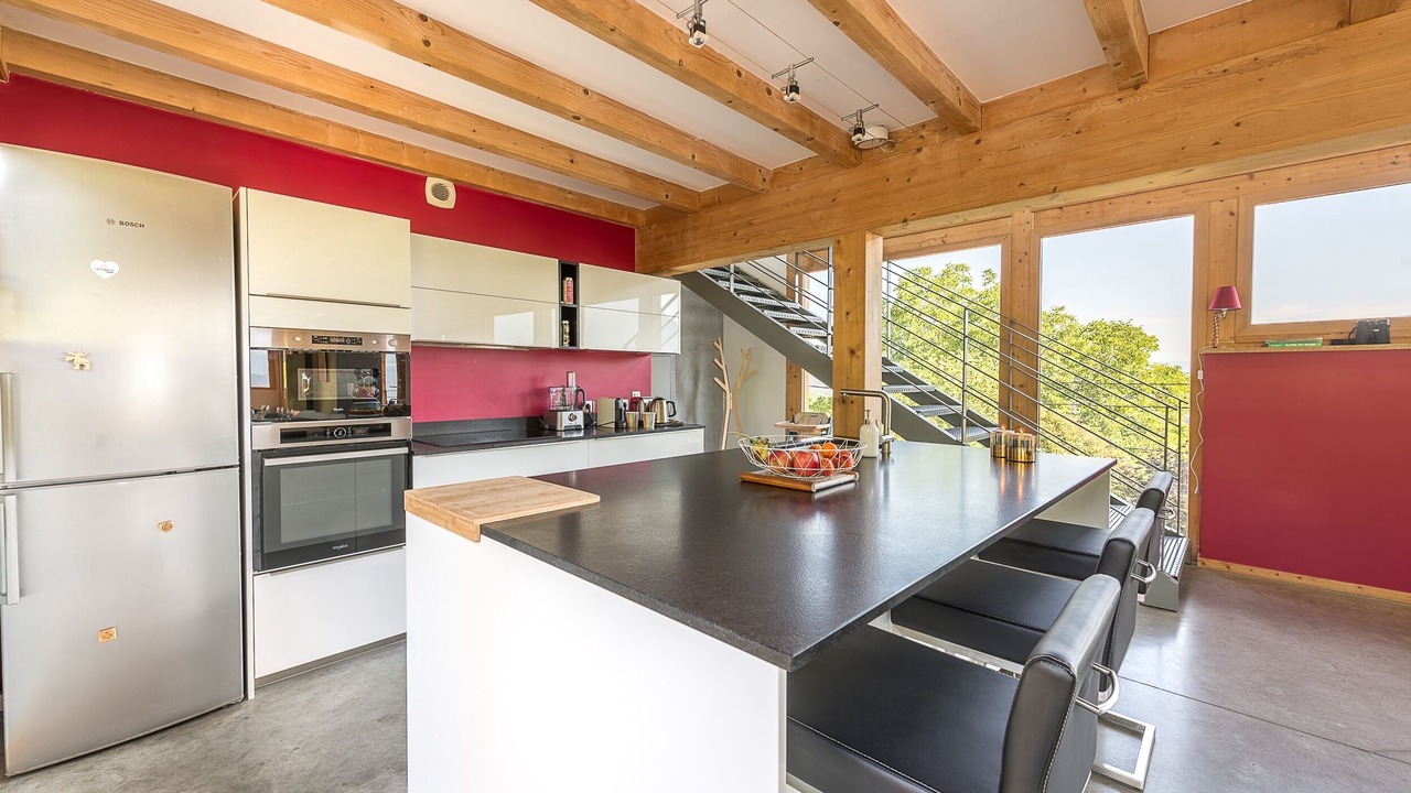 Photo of Kitchen in Saint-Jorioz
