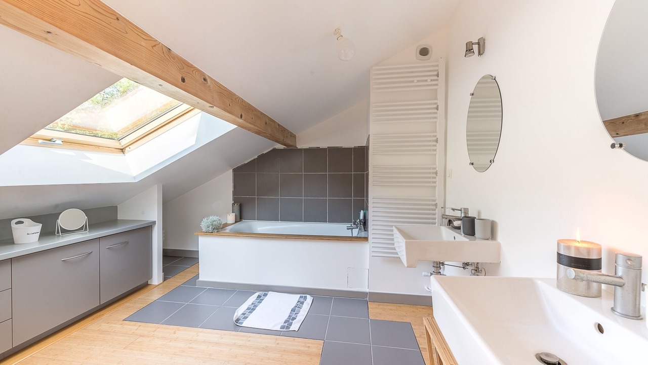 Photo of Bathroom in Saint-Jorioz