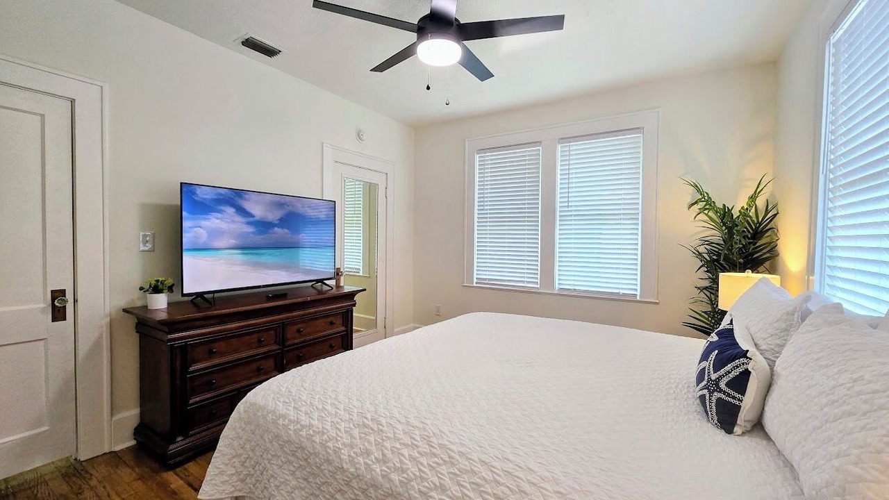 Photo of Bedroom in Avondale