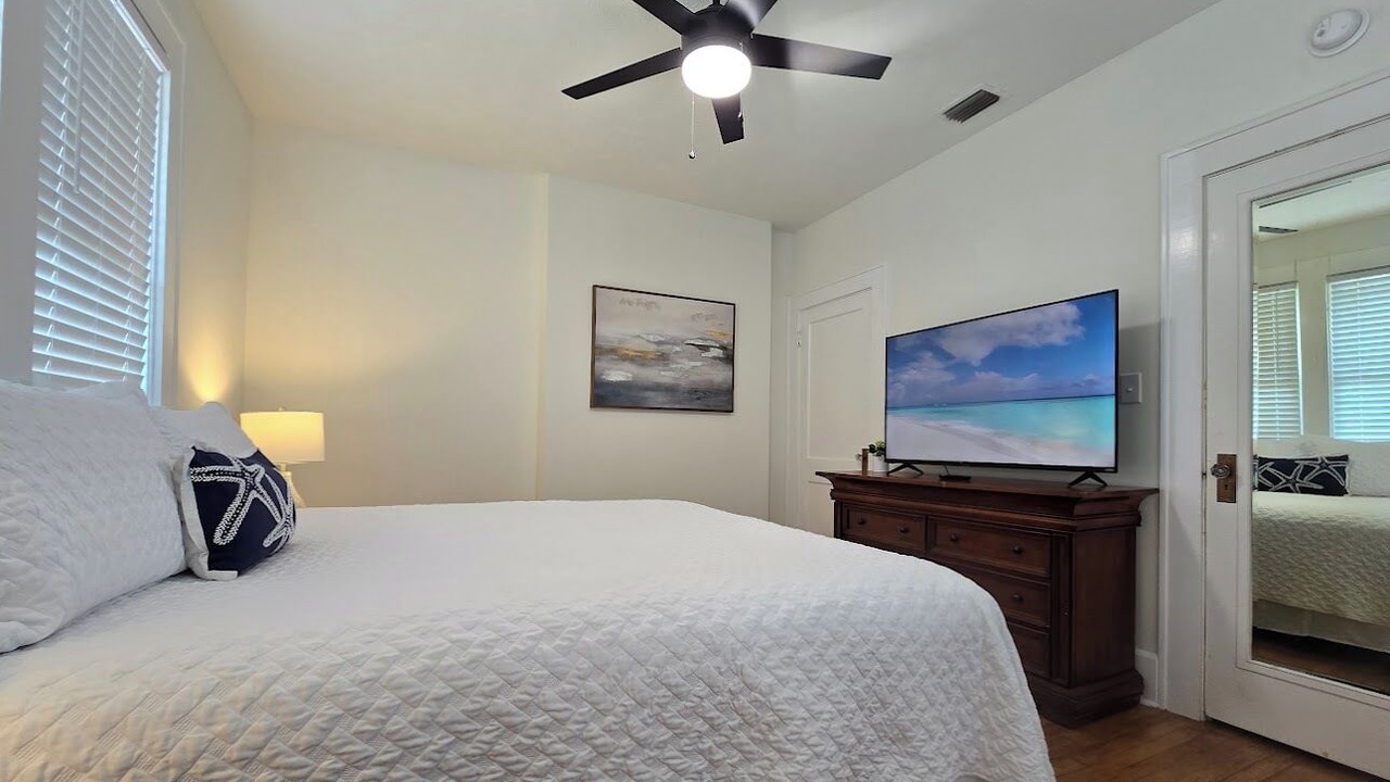 Photo of Bedroom in Avondale