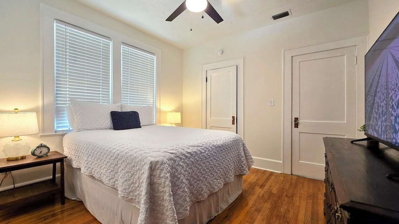 Photo of Bedroom in Avondale