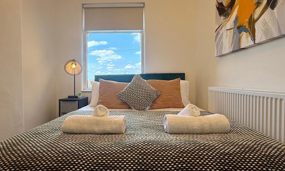 Photo of Bedroom in Stoke-on-Trent