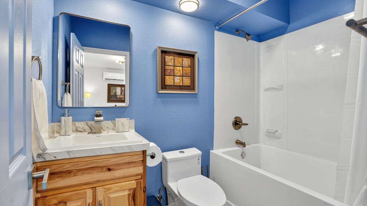 Photo of Bathroom in Pointblank