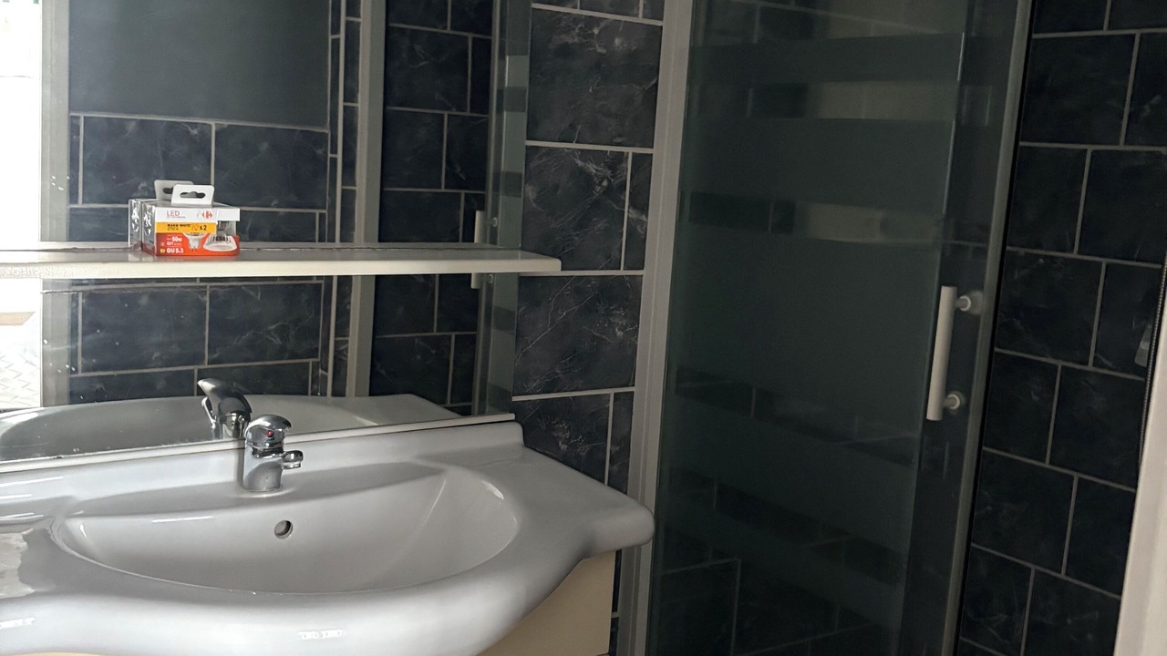 Photo of Bathroom in Republique