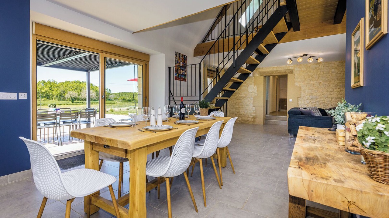 Photo of Others in Montgesty