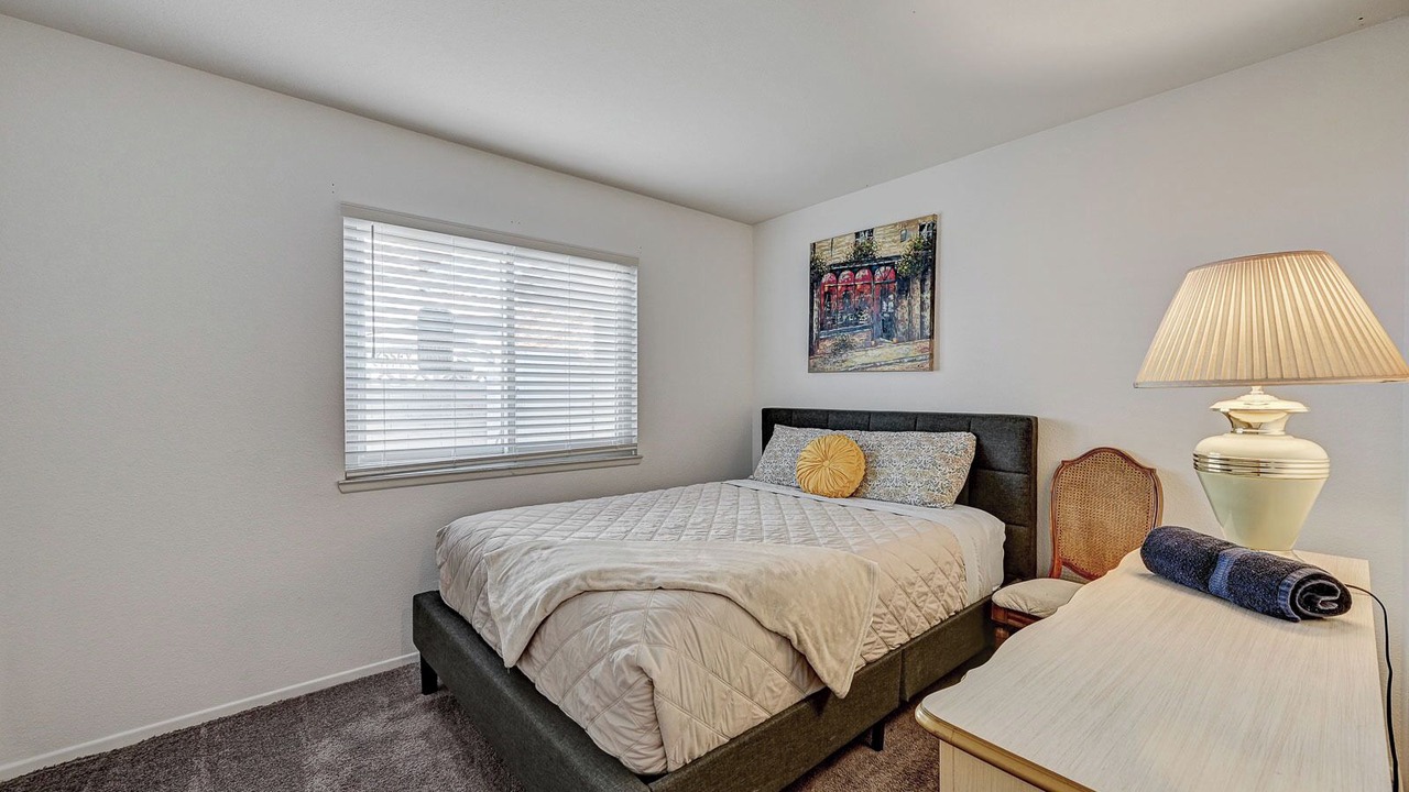 Photo of Bedroom in Canyon Gate