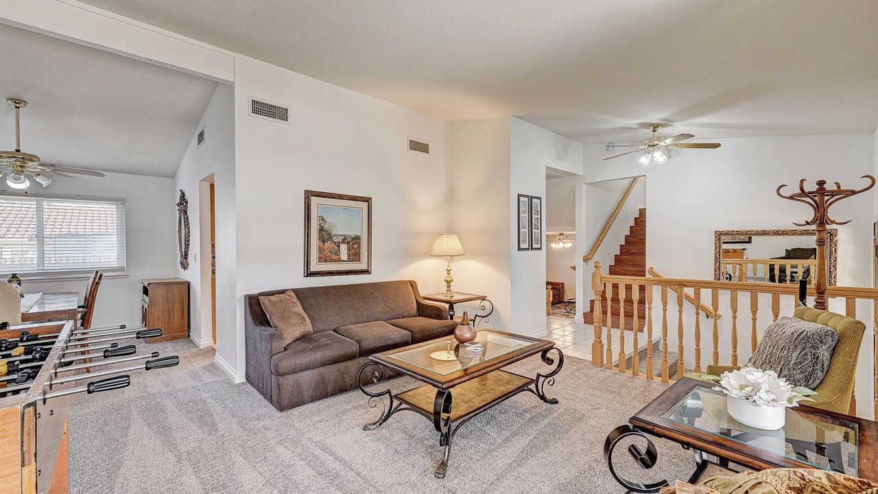 Photo of Livingroom in Canyon Gate