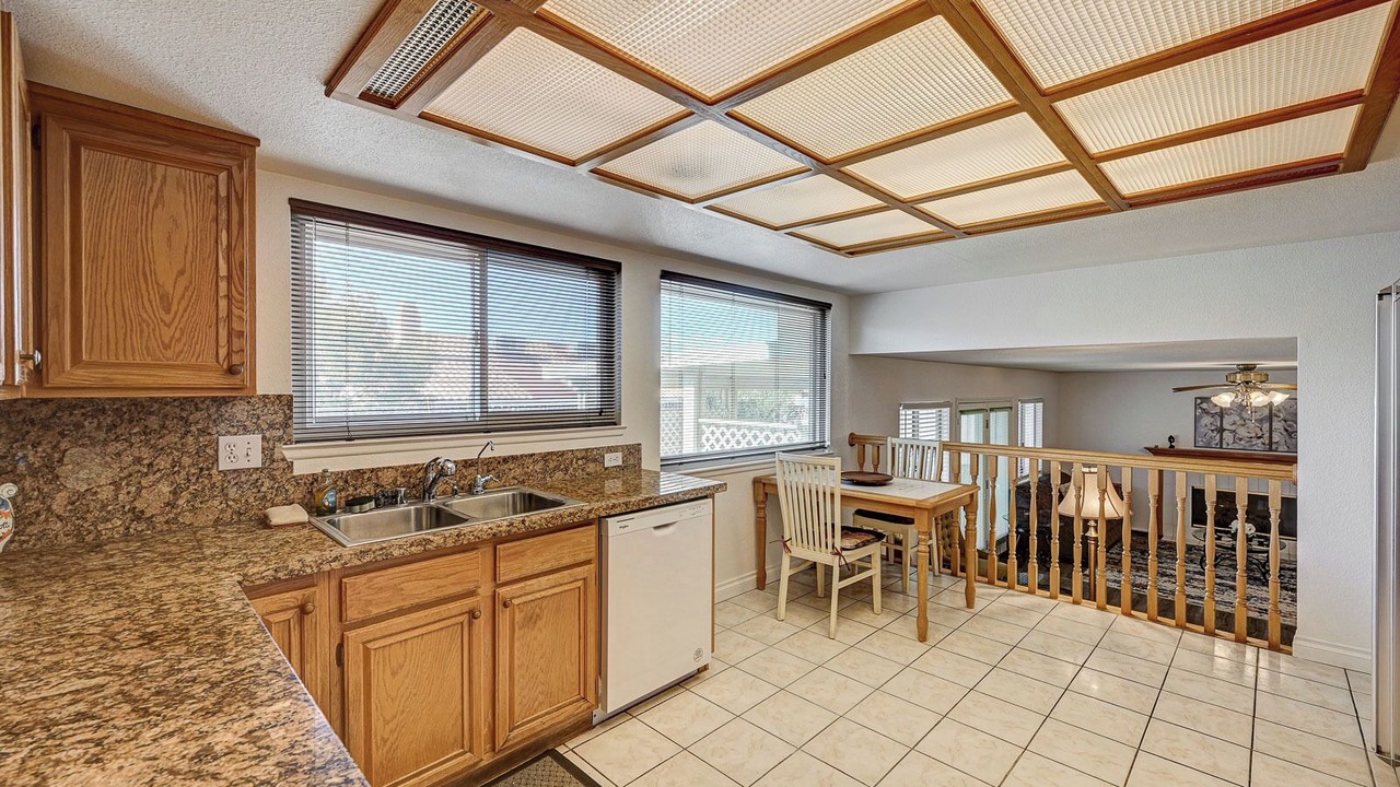 Photo of Kitchen in Canyon Gate