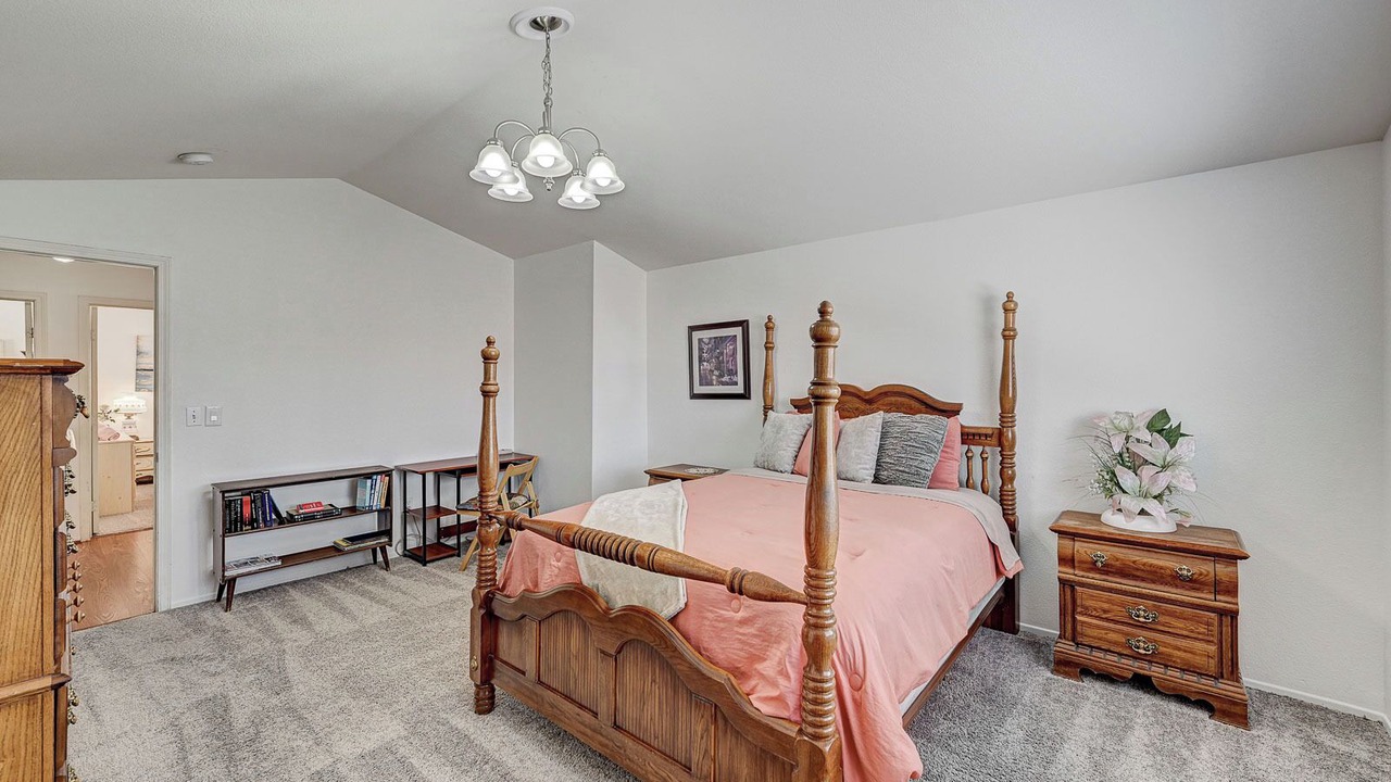 Photo of Bedroom in Canyon Gate