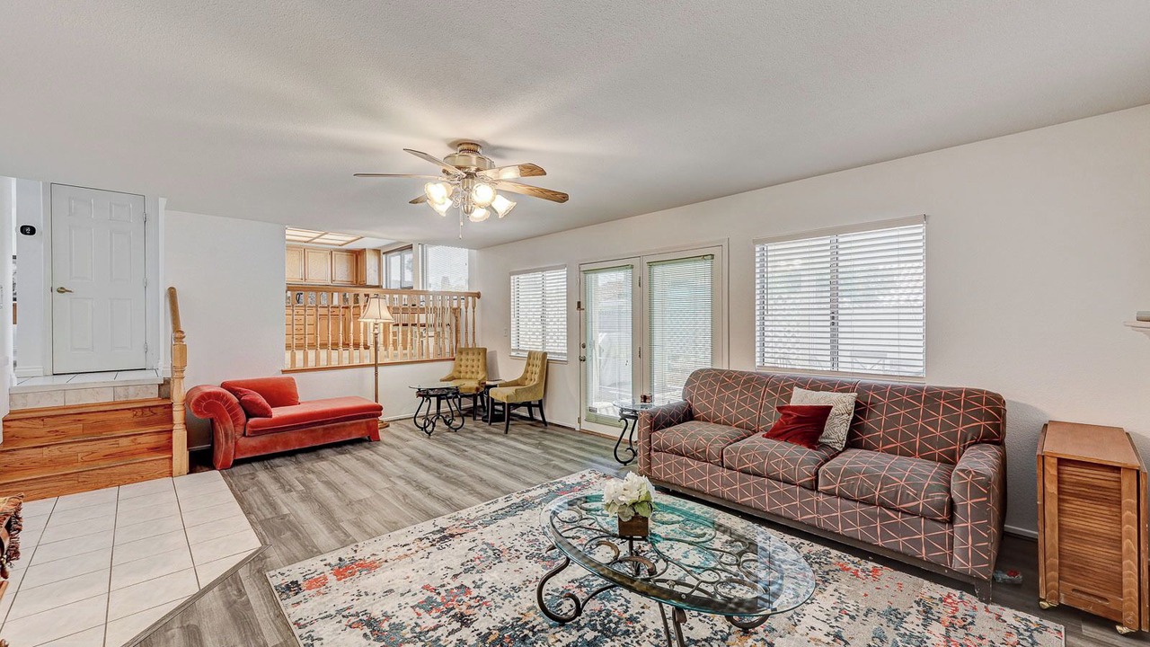 Photo of Livingroom in Canyon Gate
