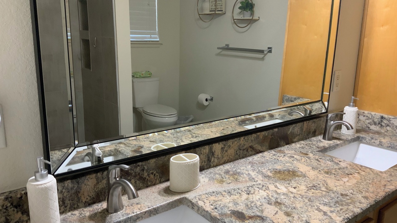 Photo of Bathroom in Roswell