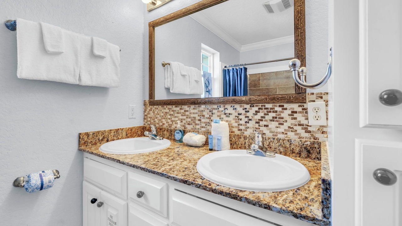 Photo of Bathroom in El Centro Beach