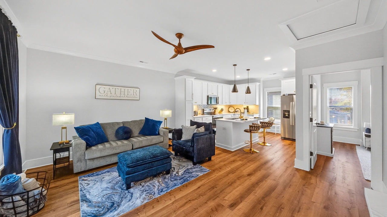 Photo of Livingroom in Apex