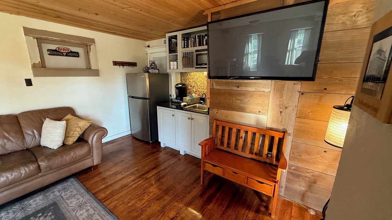 Photo of Livingroom in Berryville