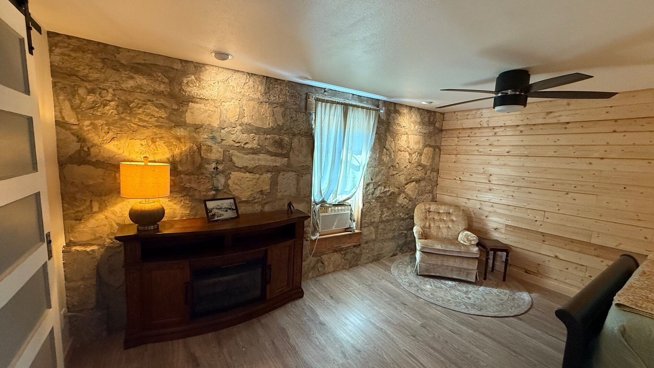 Photo of Livingroom in Berryville