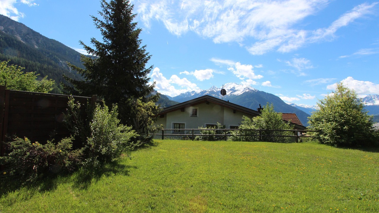 Photo of Outdoor in Lenz