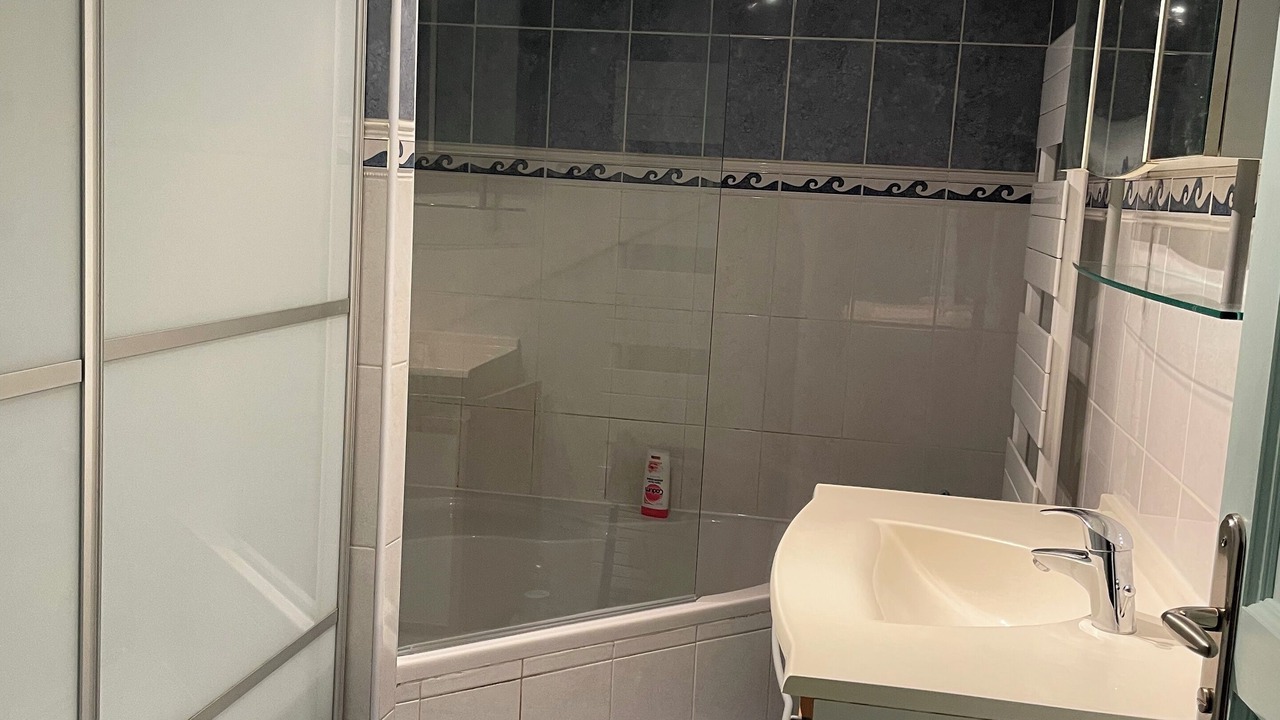 Photo of Bathroom in Herepian