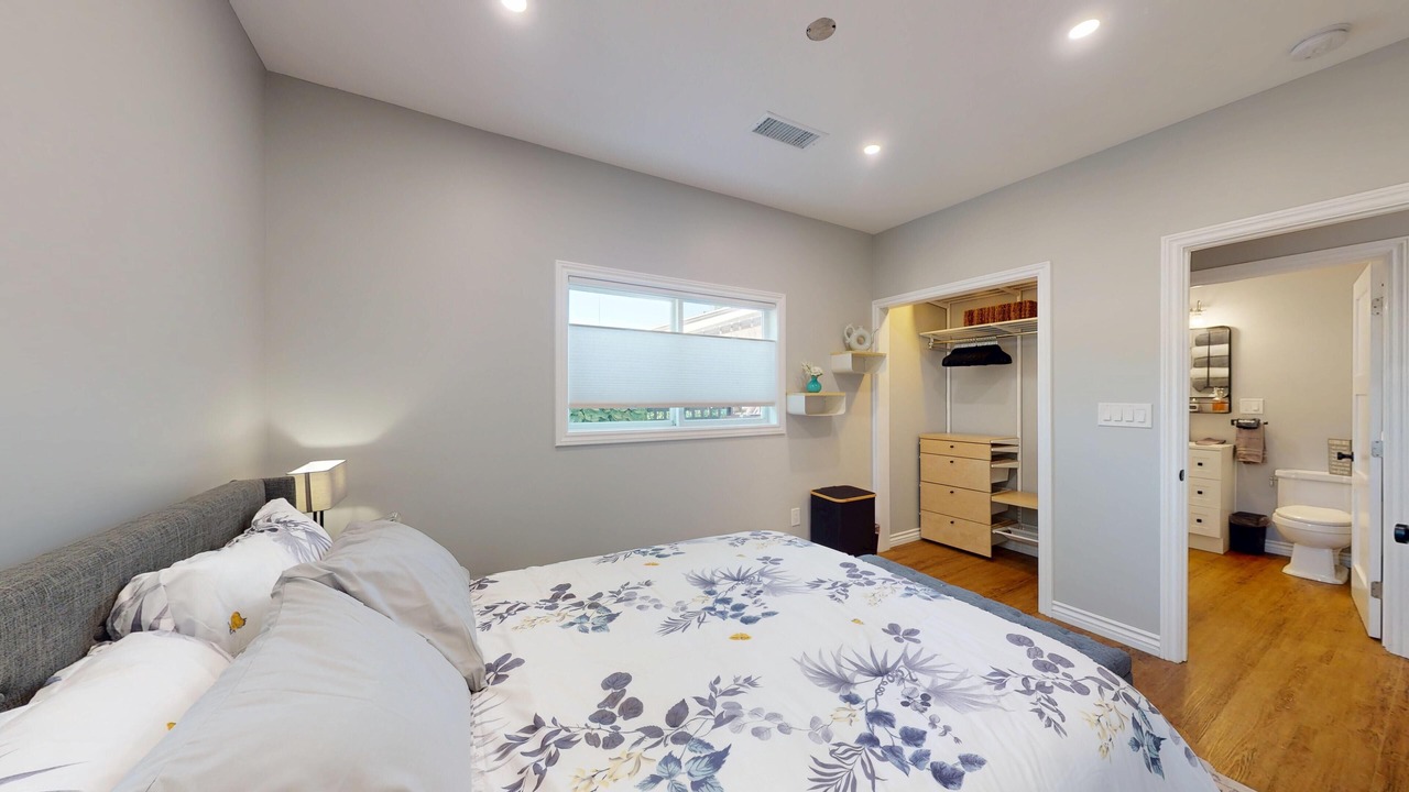 Photo of Bedroom in Burbank